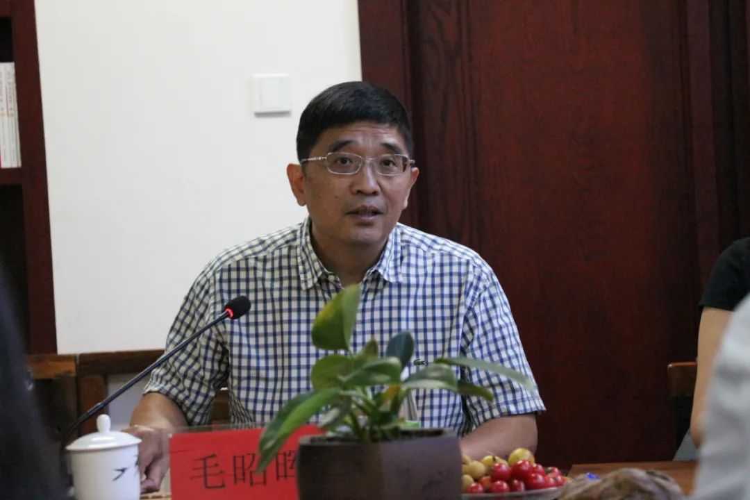 中国人民大学反腐败与廉政政策研究中心毛昭晖教授