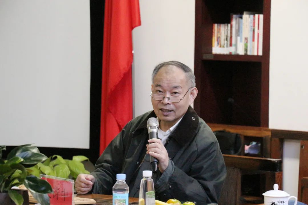 清华大学美术学院吴诗中教授